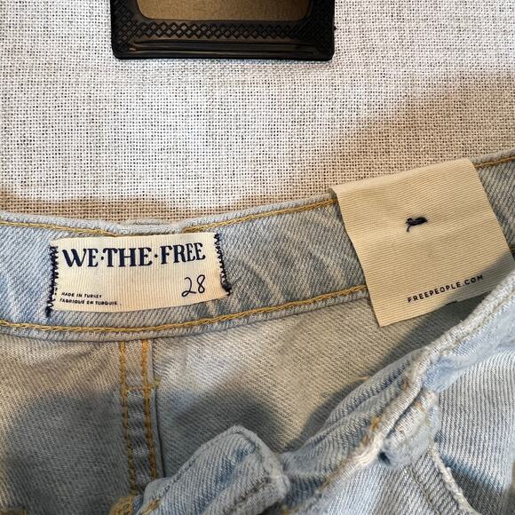 We the Free Tinsley Baggy High Rise Straight Leg Distresed Light Wash Size 28 - Picture 9 of 12